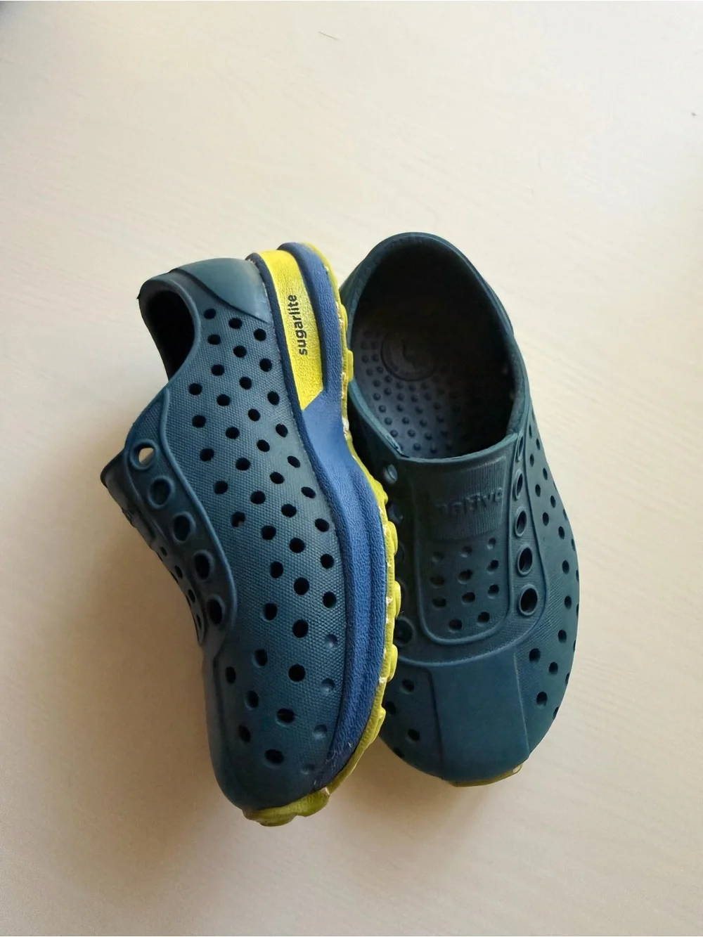 Native Kids Sugarlite Slip-On Shoes in Lime Green and Blue